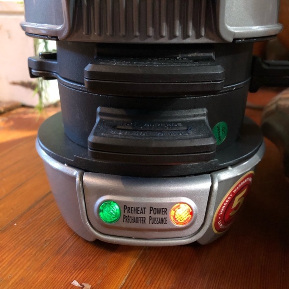 Breakfast Sandwich Maker. - Picture 5 of 5